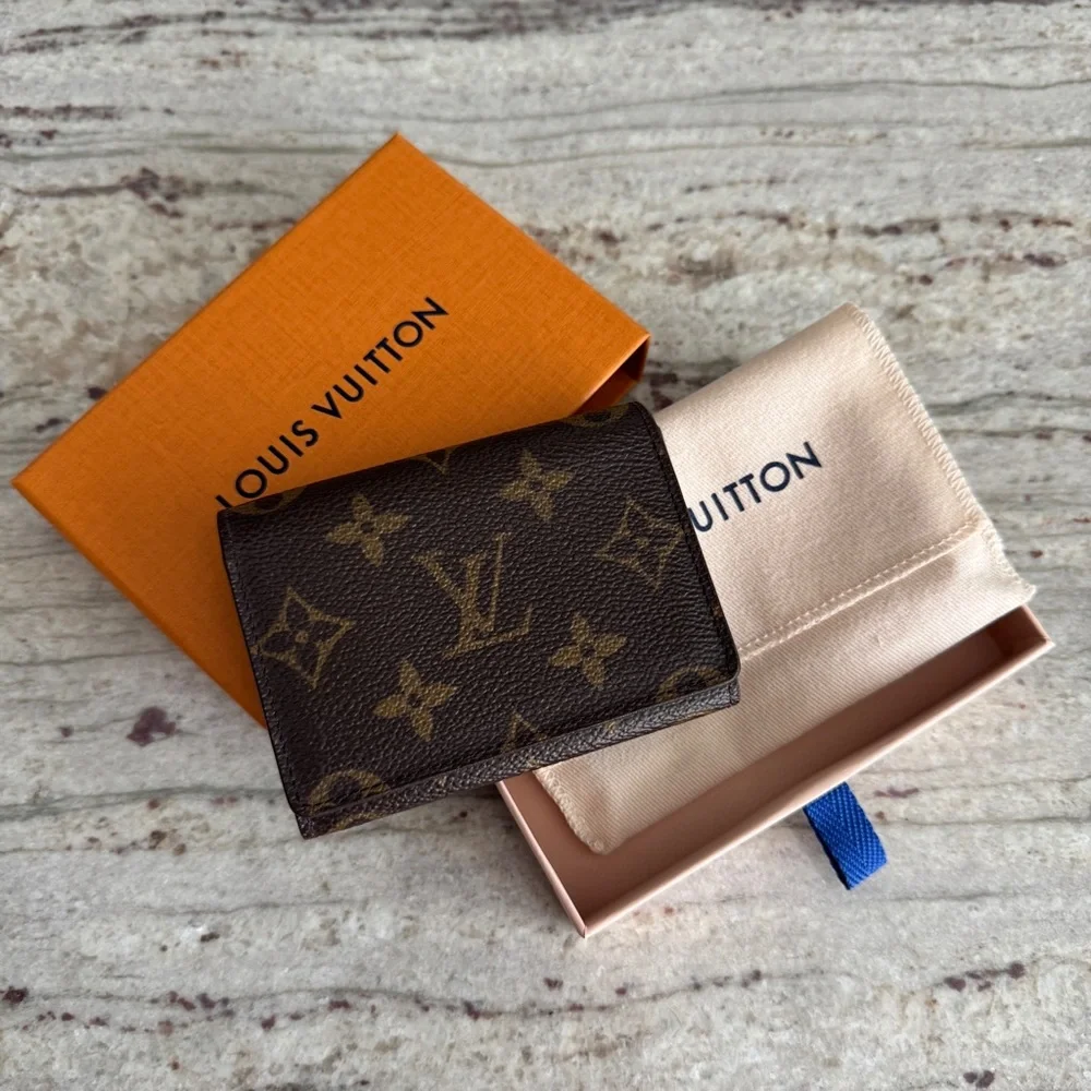 LOUIS VUITTON | EXCELLENT CONDITION AUTHENTIC monogram card holder - Picture 3 of 11